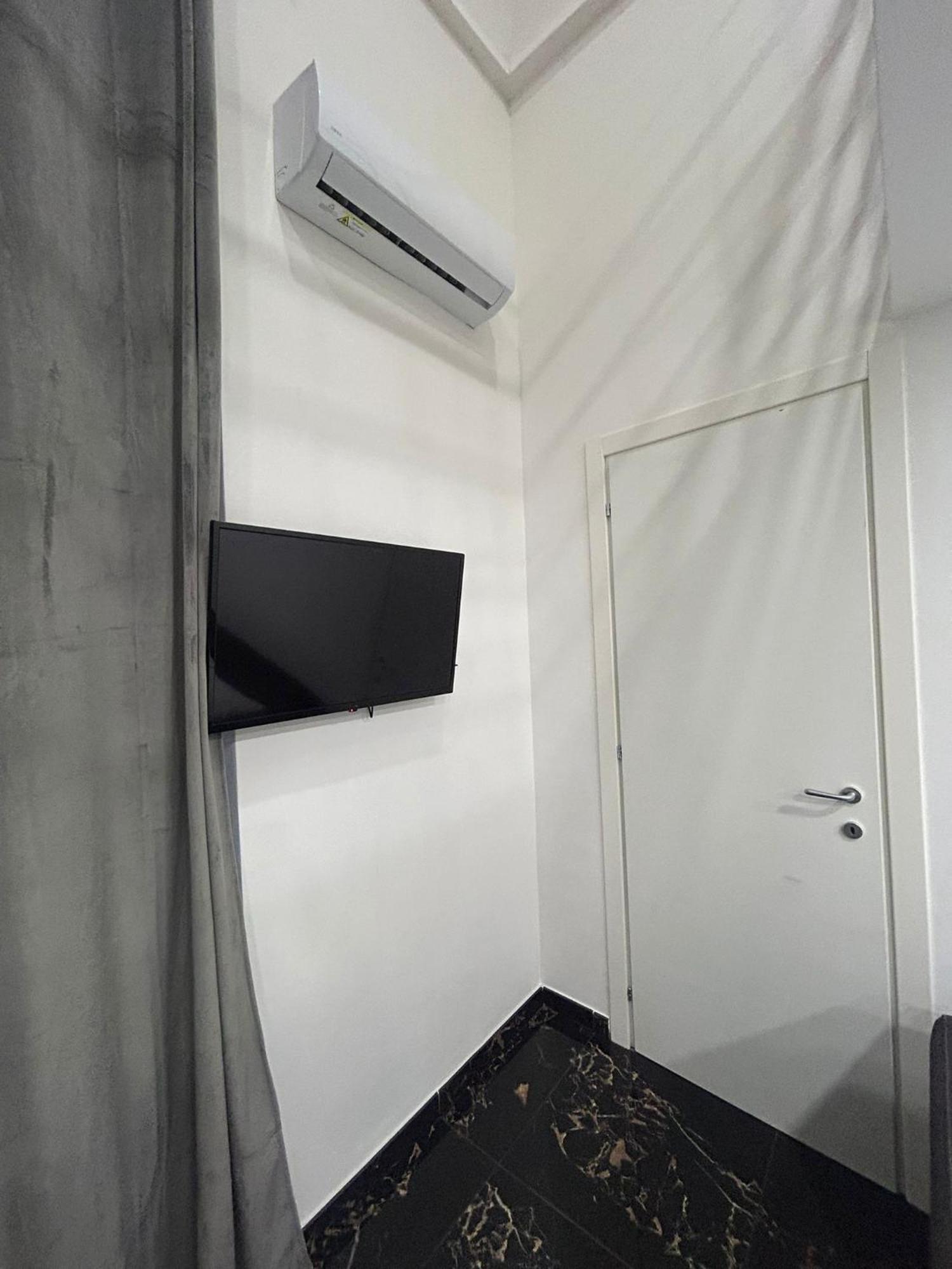Valentino Luxury Suites ナポリ エクステリア 写真